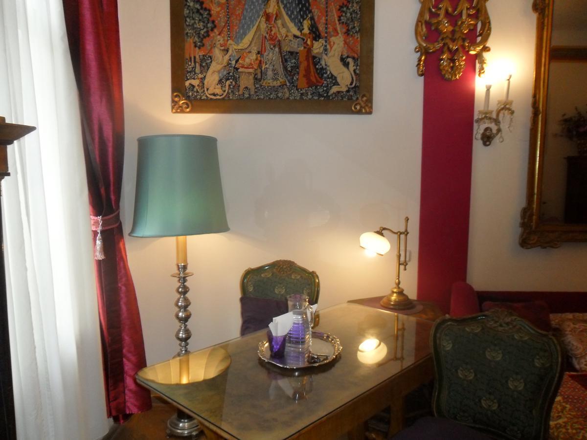 Luxury Near Castle Hotel Vienna Exterior photo