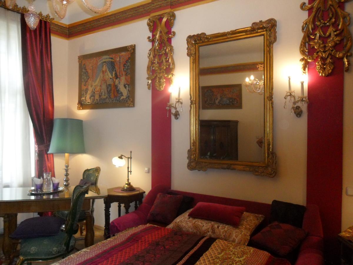 Luxury Near Castle Hotel Vienna Exterior photo