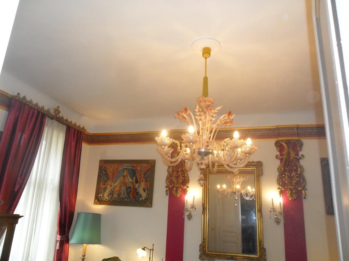 Luxury Near Castle Hotel Vienna Exterior photo