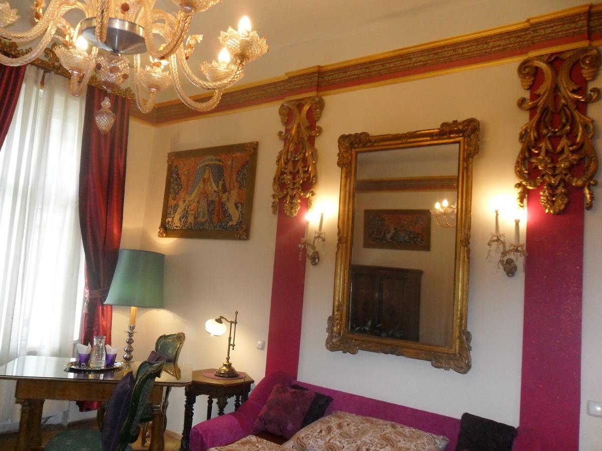 Luxury Near Castle Hotel Vienna Exterior photo